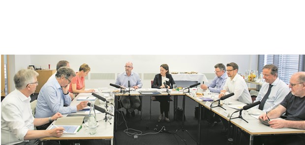 Krankheiten früh bekämpfen – Wie geht das? Die Teilnehmer des Workshops erkundeten unter Moderation von Wolfgang van den Bergh (Springer Medizin) Potenziale und Herausforderungen des Konzepts derDisease Interception.