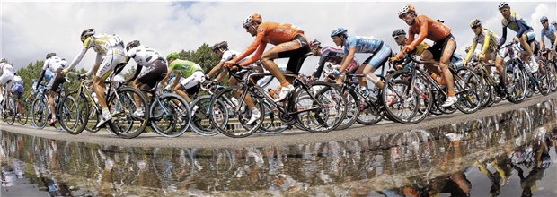 Ärzte haben große Risiken der Sportler in Kauf genommen Die Tour de France fährt in dieser Woche ihrem Höhepunkt zu: die Etappen in den Alpen. Mit dabei sind auch dieses Jahr Sportler und Teams, die unter Doping-Verdacht stehen.