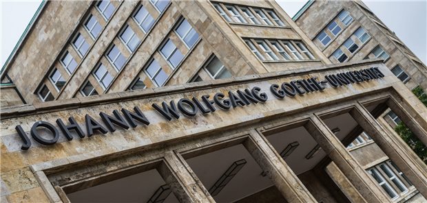 Uni Frankfurt hofft jetzt auf fehlerfreie Vergabe der Medizinstudienplätze Ein Gebäude der Johann Wolfgang Goethe-Universität