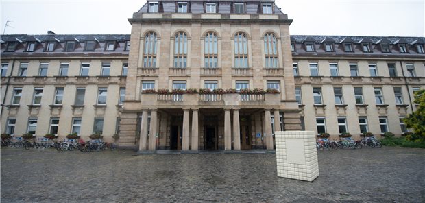 Die Universitätsklinik Mannheim der Universitätsmedizin Mannheim ist vor hundert Jahren als modernstes Krankenhaus Europas an den Start gegangen.

