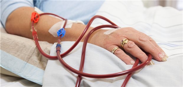 Die Versorgung der chronischen Nierenpatienten unter anderem mit der Dialyse schlägt laut EU jährlich schätzungsweise mit 140 Milliarden Euro europaweit zu Buche.