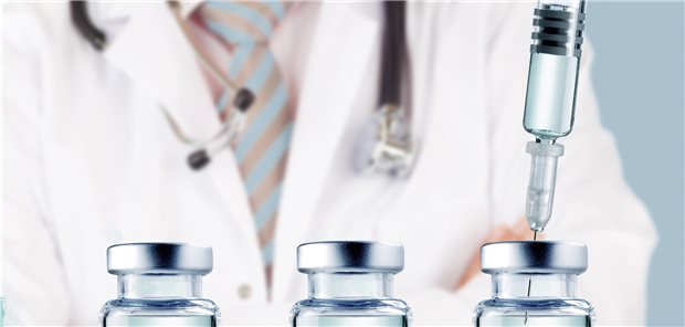 Appell an Ärzte: „Unterstützen Sie die Impfkampagne!“ Die Vertragsärzte sollen wieder impfen wie im Frühjahr, um die Booster-Impfkampagne zu beschleunigen. Der Bestellrhythmus soll dazu angepasst werden.