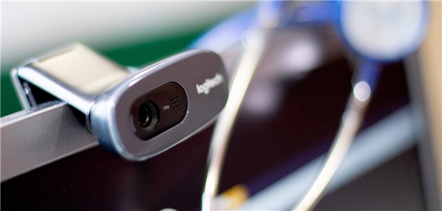 Die Webcam wird in der Praxisausstattung immer wichtiger. Videosprechstunden in strukturierten Versorgungsprozessen sollen beim Honorar sogar begünstigt werden.
