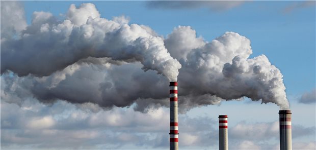 Rauchende Schornsteine