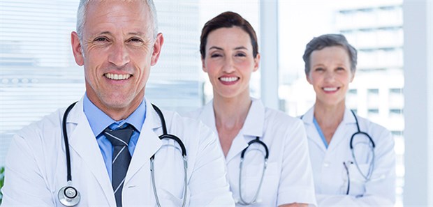 Die Zahl der Ärzte, die in Deutschland ihrem Beruf nachgehen, nimmt kontinuierlich zu.