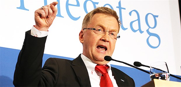 (K)eine schöne neue Pflegewelt? "Die Zeit des Lamentierens der Krankenhäuser ist vorbei", findet Andreas Westerfellhaus, Pflegebevollmächtigter der Bundesregierung.