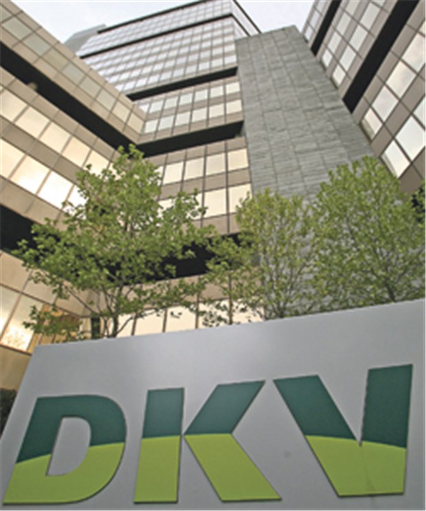 Versicherungen sind der DKV nicht genug Die Zentrale der Deutschen Krankenversicherung DKV. Das Kölner PKV-Unternehmen hat auch ein starkes Standbein in der ambulanten Pflege.