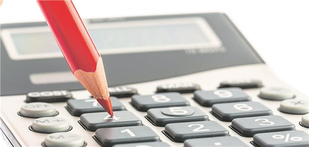 Die Zinsausgaben des Bundes sind im ersten Halbjahr sehr stark gestiegen. Das Finanzierungsdefizit aller öffentlichen Haushalte hat sich in diesem Zeitraum auf rund 76 Milliarden Euro addiert.