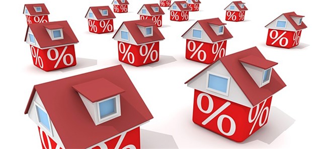Zinsen werden immer niedriger Die Zinslast fällt bei neuen Immobilienfinanzierungen kaum noch ins Gewicht.
