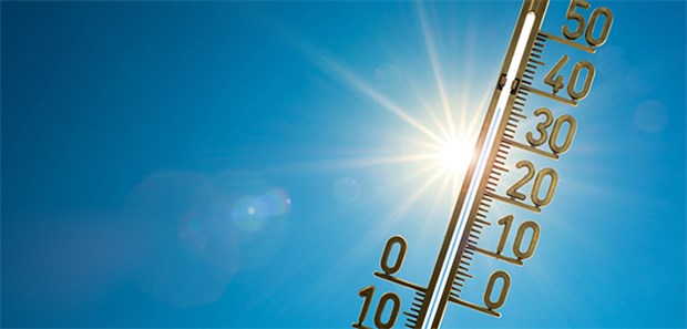 Hitze am Arbeitsplatz – wie heiß darf es in der Praxis sein? Die aktuellen Temperaturen lassen auch das Klima in Praxisräumen zum Teil fast unerträglich werden.