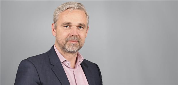 Universitätsklinikum Ruppin-Brandenburg muss zwei Fachabteilungen schließen Die beiden Fachabteilungen zu schließen, ist allen Beteiligten unglaublich schwer gefallen: ukrb-Geschäftsführer Gunnar Pietzner.