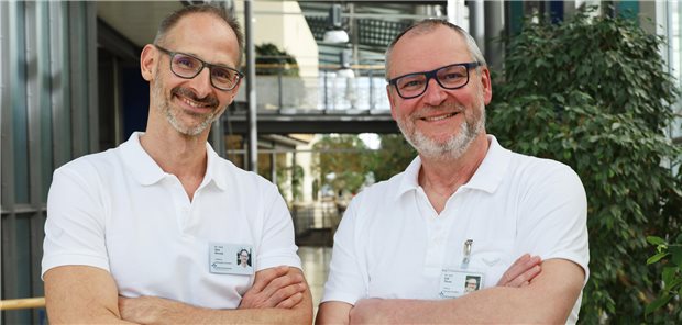 Chefarzt-Duo übernimmt Leitung der Orthopädie-Unfallchirurgie in Bad Mergentheim Die beiden neuen Chefärzte der Klinik für Orthopädie und Unfallchirurgie im Caritas-Krankenhaus Bad Mergentheim Dr. Dirk Herold (links) und Dr. Ralf Throm.