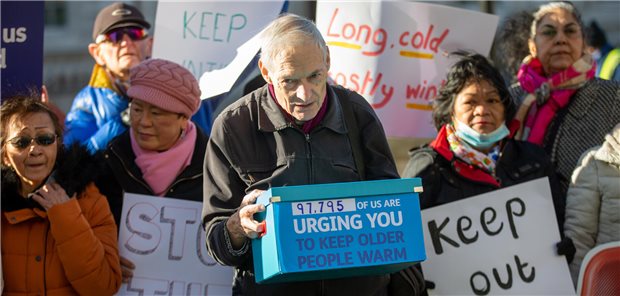 Die britische Regierung spart seit Jahren an den Gesundheits- und Sozialausgaben. Das bleibt vor allem für ältere Bürger nicht ohne Folgen (Archivbild).