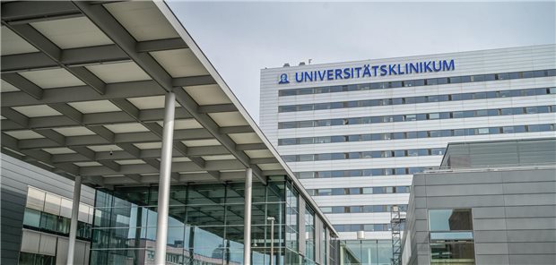 Die deutsche Studiengruppe des ELN, die German Multicenter Study Group for Adult ALL (GMALL) hat ihren Sitz am Universitätsklinikum Frankfurt am Main.