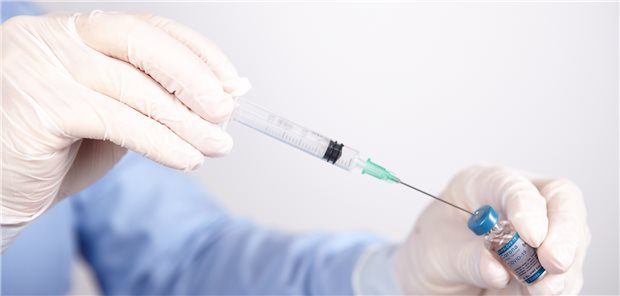 Bundesarbeitsgericht bestätigt Kündigung einer MFA nach verweigerter Corona-Impfung Die einrichtungsbezogene Impfpflicht im Gesundheitswesen forderte von Klinikmitarbeitern einen entsprechenden Nachweis.