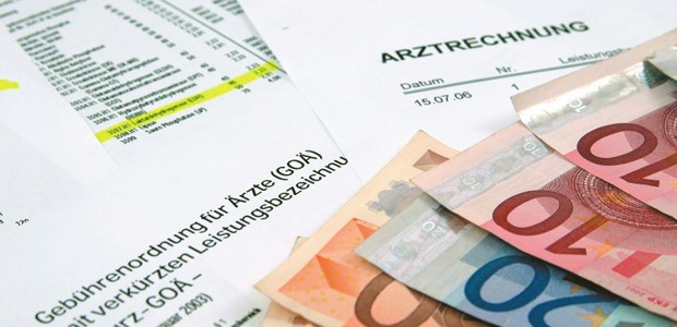 OTC: Welche Kosten sind für GOÄ-Liquidation maßgeblich? Die für berechnungsfähige Materialien und Arzneimittel entstandenen Kosten können laut Paragraf 10 GOÄ an die Patienten weitergegeben werden.