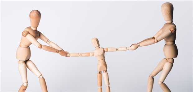 Die geschiedenen Eltern des 16-Jährigen stritten, ob sich der Jugendliche mit einem mRNA-Impfstoff gegen das Coronavirus impfen lassen soll.