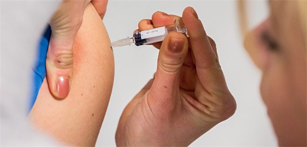 Zu wenig Schutz vor Lungenentzündung Die größte Risikogruppe für Pneumokokken-Pneumonie sind ältere Menschen ab 60 Jahren. Ärzte sollten sich daher stärker für den Impfschutz einsetzen, fordert die Stiko.