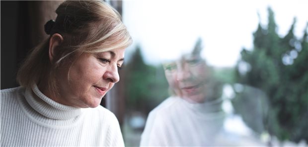 Gravierende Lücken für depressiv Erkrankte Die häusliche Isolation im Frühjahrslockdown hat laut Experten Depressionen bei Betroffenen verstärkt. (Motiv mit Fotomodell).