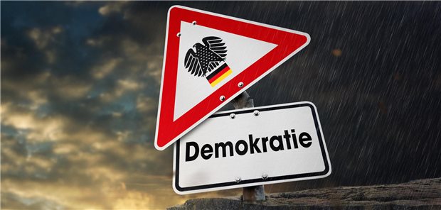Die kleinlichen Auseinandersetzungen – auch in der Berufspolitik – bestärken die Demokratieverächter. Dabei wäre es wichtig,denokratische Politiker zu stärken.