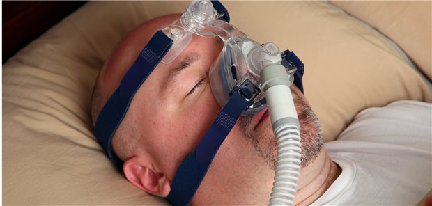 Die nächtliche Beatmung mit Continuous Positive Airway Pressure (CPAP) ist eine bewährte Methode bei Patienten mit obstruktiver Schlafapnoe.