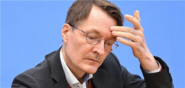 Lauterbach: Das Fallpauschalensystem ist kaputt Die negativen Auswirkungen derr Fallpauschalen haben auch Karl Lauterbach ins Grübeln gebracht.