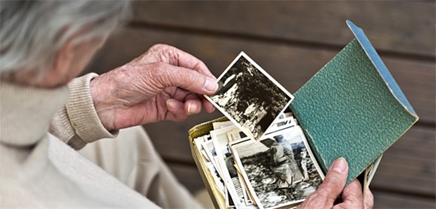 Neue Methode zur Diagnose von Alzheimer Die neue Methode zur Diagnose einer Alzheimer-Demenz liefert mit einer MRT vergleichbare Ergebnisse.