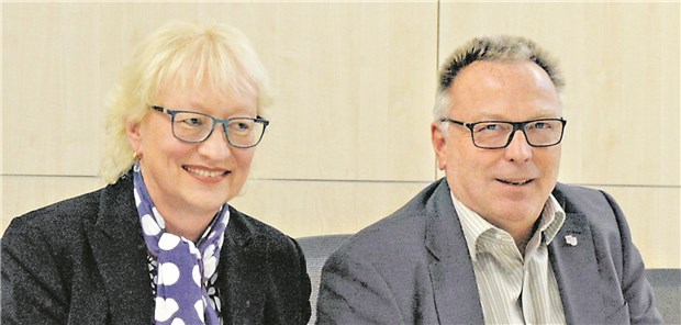 Die neue Spitze der hessischen Kammer: Monika Buchalik und Dr. Edgar Pinkowski. Landesärztekammer Hessen