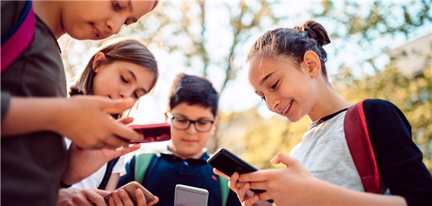 Mehr Schutz für Kinder vor „Junkfood“-Werbung Die neuen Werbebeschränkungen für an Kinder gerichtete Werbung für ungesunde Lebensmitteln greifen auch für Soziale Medien.