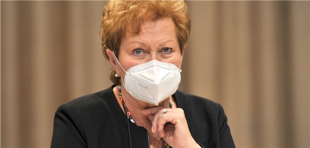 Saarland: Vaxzevria® kommt vorläufig nur noch in die Praxen Die saarländische Gesundheitsministerin Monika Bachmann (CDU) gab bekannt, dass die Impfzentren bis Ende Juni nicht mehr mit Vaxzevria beliefert werden.