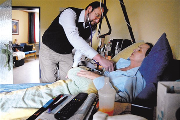 Große Hoffnungen, harte Landung - SAPV-Vertrag in NRW Die spezialisierte ambulante Palliativversorgung sorgt in Nordrhein-Westfalen für Unmut bei manchen Ärzten. © Klaro