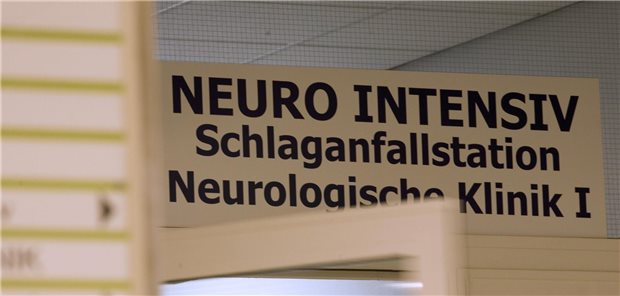 Einlieferung in eine Stroke Unit muss nicht innerhalb von 60 Minuten gewährleistet sein Die staatliche Notfallversorgung muss nicht zwingend die Einlieferung eines Schlaganfall-Patienten in eine Stroke Unit innerhalb von 60 Minuten sicherstellen.