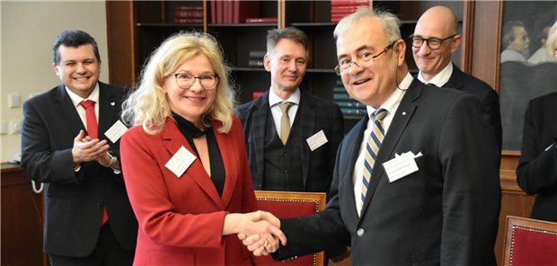 Professorin Edyta Szurowska und Professor Emil Reisinger