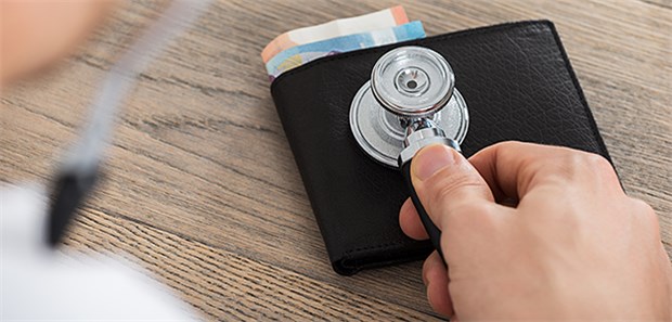 Die unterschiedliche Vergütung, je nach Erbringungsort, soll abgebaut werden – so der Sachverständigenrat zur Begutachtung der Entwicklung im Gesundheitswesen.