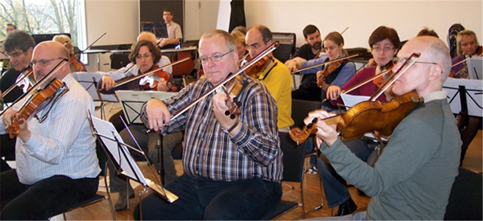  rzte Musizieren Wie In Einer Gro en Familie