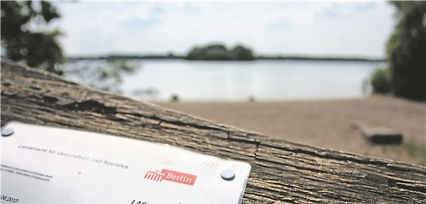 Nervengift im Badesee gibt Rätsel auf Diese Warnung des Landesamtes für Gesundheit und Soziales findet sich aktuell rund um den Tegeler See.