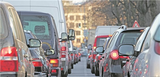 Diesel-Abgase: Rund 38.000 Tote durch mehr Stickoxide Dieselautos verursachen in den EU-Ländern etwa 60 Prozent des Mehrausstoßes an Stickoxiden pro Jahr.