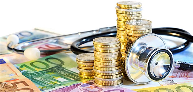 Dieser Berufsweg lohnt sich: Erst als Assistenzarzt bei Helios einsteigen und später als Oberarzt für eine Uniklinik arbeiten.