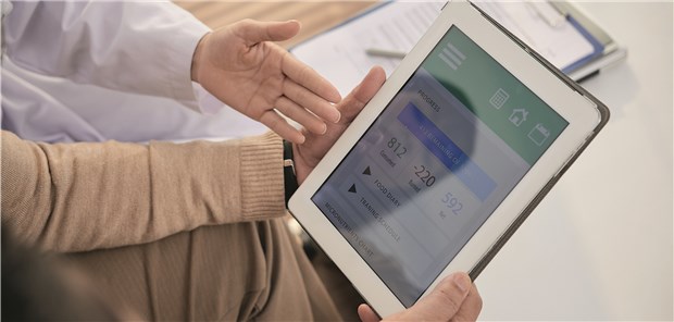 Viele Patienten nehmen digitale Angebote an – wenn es sie gibt Digital unterwegs: Patienten sind durchaus bereit, digitale ärztliche Angebote zu nutzen, etwa Termine online zu buchen.