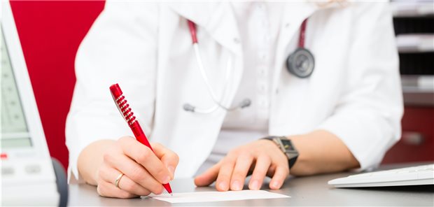 Psychotherapeuten schießen gegen DiGA Digitale Gesundheitsanwendungen auf Rezept: Die bvvp-Delegierten fordern, dass DiGA ihren Nutzen und ihre Wirksamkeit und vor allem auch Nicht-Schaden wissenschaftlich nachgewiesen haben müssen, bevor sie Patienten verordnet werden können.