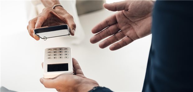 Digitales Bezahlen geht schon. Kartenlose Anmeldeprozesse im Gesundheitswesen dauern noch.