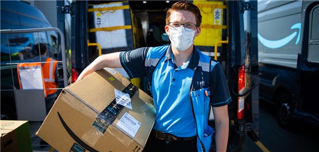 Amazon startet Generika-Flatrate in den USA Digitales Frontend, analoge Abwicklung: Der Internetriese Amazon liefert US-Kunden seines Abonnementsystems „Prime“ jetzt auch monatlich ein Generikapaket.