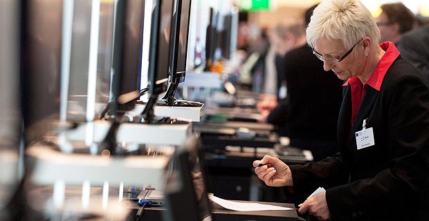 Digitales soweit das Auge reicht: Auf der Computermesse CeBIT suchen auch Aktien-Analysten nach Trends von Morgen.