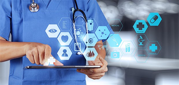 Mehr Patientensicherheit durch E-Akte und Roboter? Digitalisierung: Gut für Arzt und Patient?