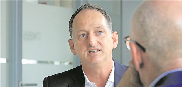 Digitalisierung muss dem Menschen dienen „Digitalisierung kann Sektoren überwinden“: Peter Albiez im Gespräch mit Wolfgang van den Bergh.