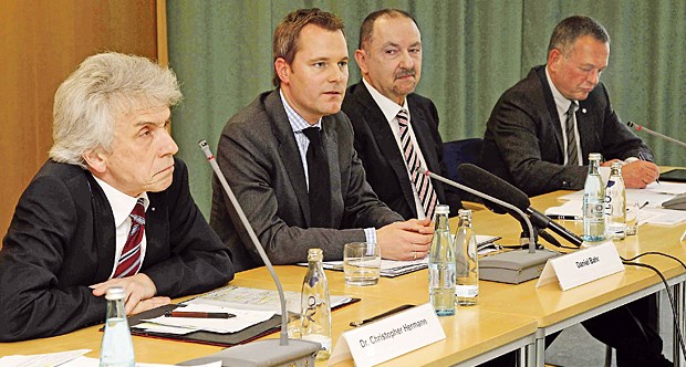 Diskutieren Hausarztverträge: Christopher Hermann, Daniel Bahr, Werner Baumgärtner, Berthold Dietsche (v.l.)