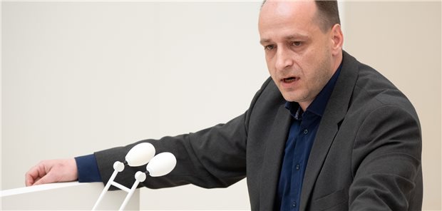Brandenburger Landtag beschließt Rahmen für Pflegepakt Dort, wo der Koalitionsvertrag konkret wird, wird er gebrochen: Ronny Kretschmer, pflegepolitischer Sprecher der Linken im Landtag Brandenburgs.