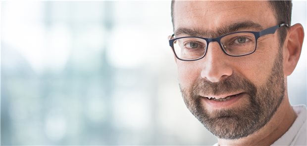 Wenn Schmerzkliniken im Off-Modus arbeiten Dr. Andreas Böger ist Chefarzt der Klinik für Schmerzmedizin, Manuelle Therapie und Naturheilverfahren, DRK-Kliniken Nordhessen, in Kassel.