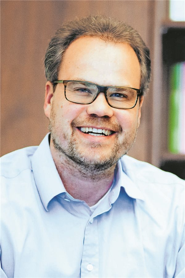 Kollege Baumgarten zum MFAMangel Praxen und Kliniken kannibalisieren sich