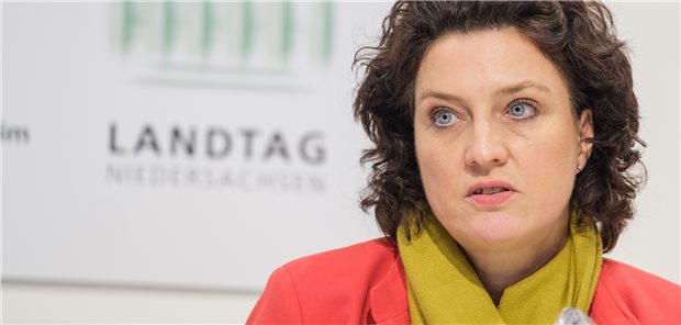 Reimann darf in AOK-Vorstand wechseln Dr. Carola Reimann (54) soll ab 1. Januar 2022 neue Vorstandsvorsitzende des AOK-Bundesverbands werden.